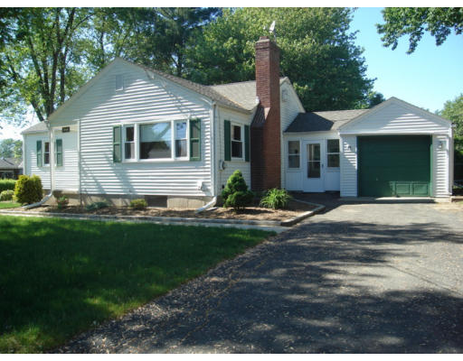 20 Ranger Street South Hadley, MA 01075 - Photo 2 of 19 Gallery Image 2