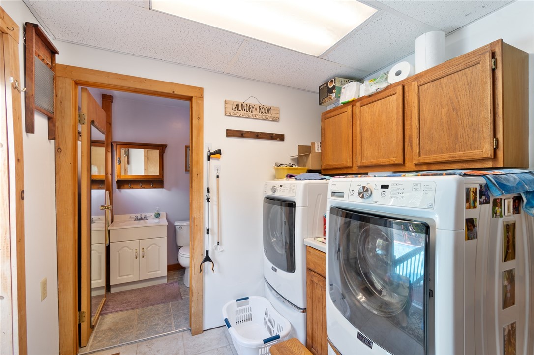 6099 State Rte 21 Williamson, NY 14589 - Photo 13 of 31