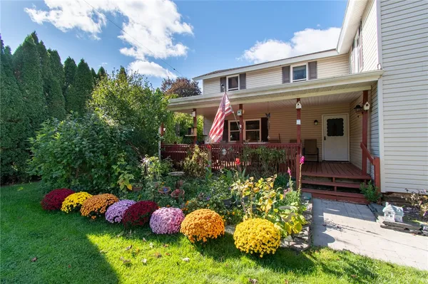 $249,900 | 6099 State Rte 21, Williamson, NY 14589