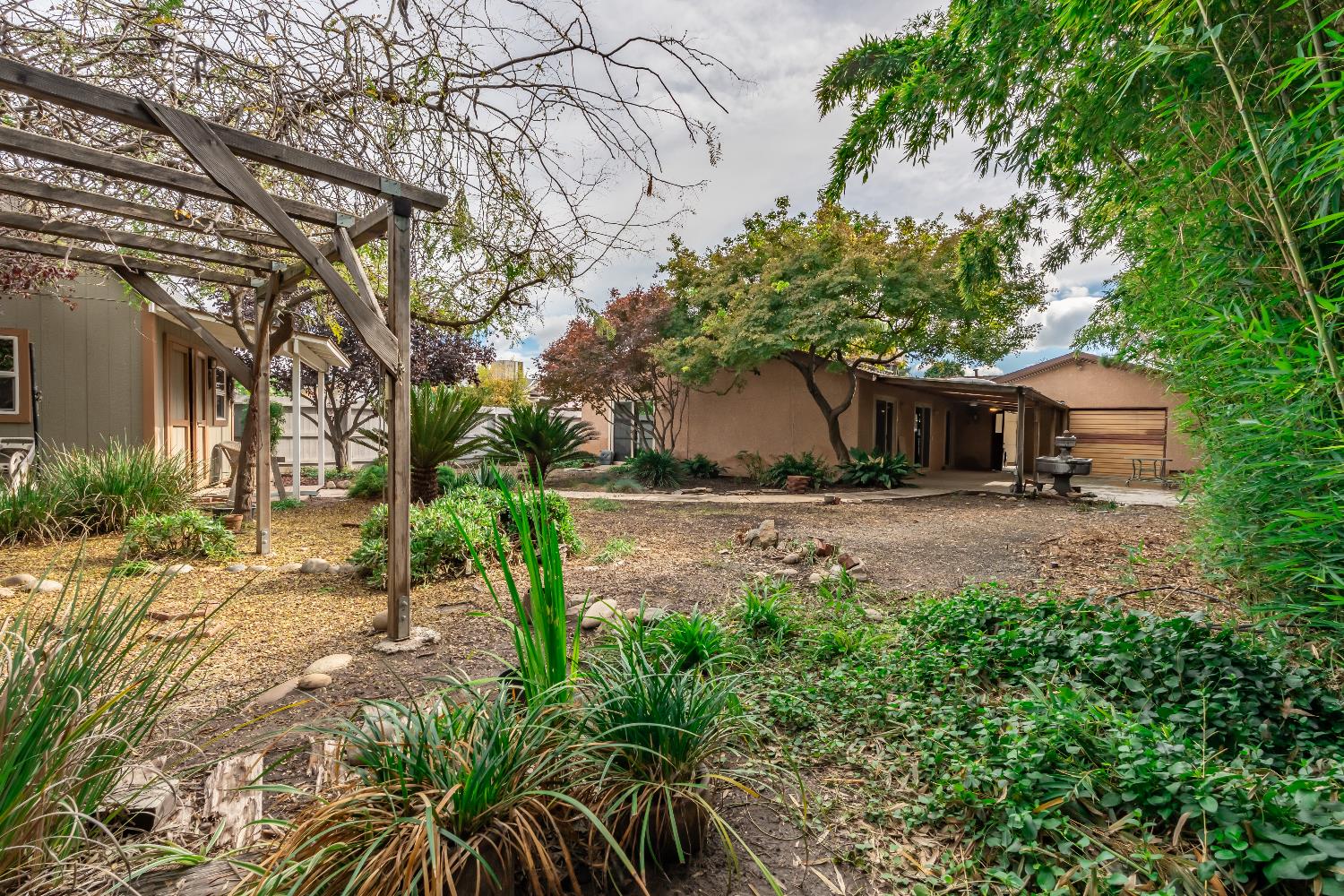 2432 Hicks Street Selma, CA 93662 - Photo 22 of 37