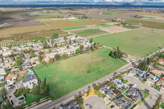 $375,000 | 2432 Hicks Street, Selma, CA 93662