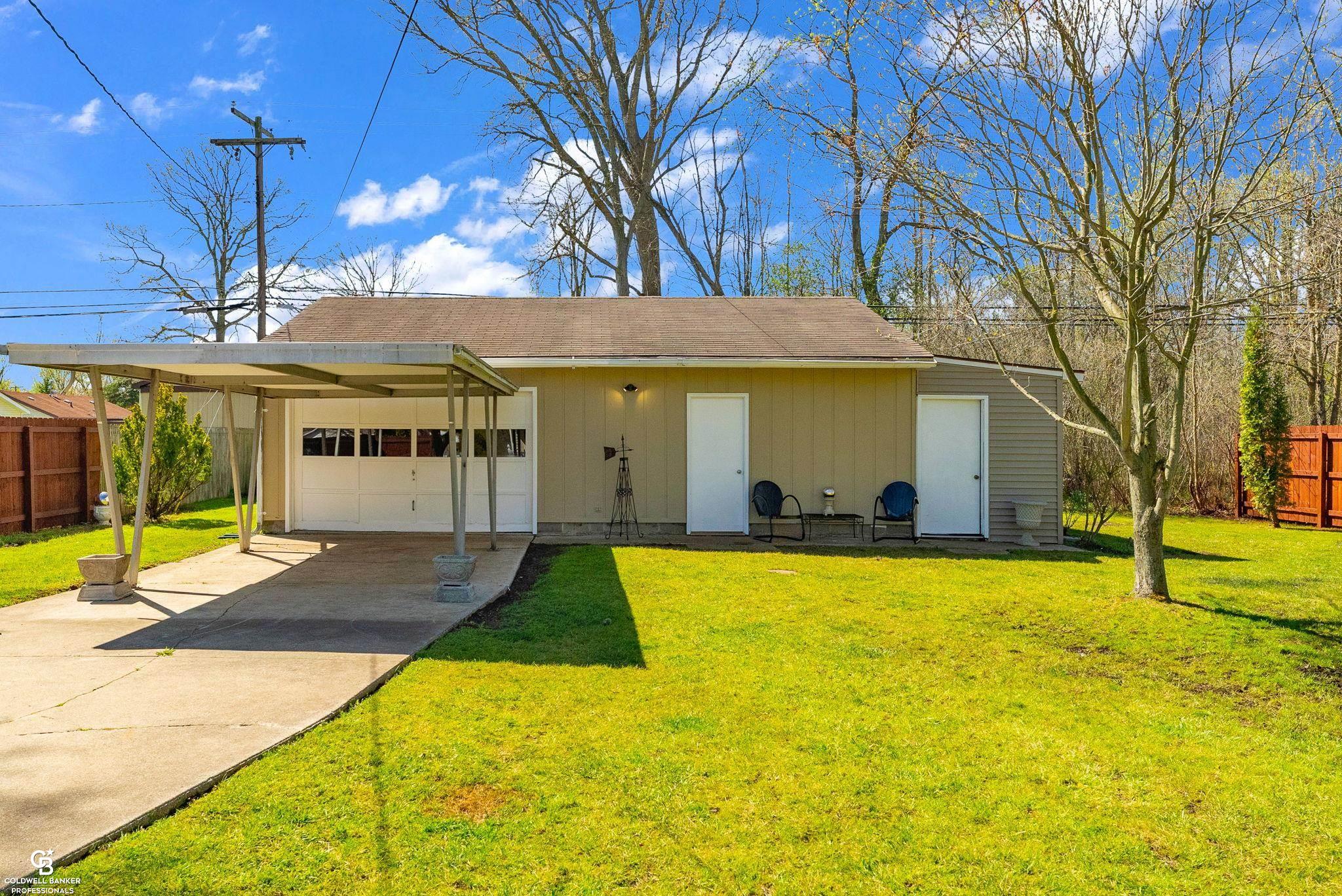 4637 Griswold Road Smiths Creek, MI 48074 - Photo 11 of 42 50173296-93e873eb-82c0-41ac-aead-794785818456.JPG