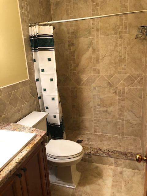 120 Northwest 70th Street, Unit 2040 Boca Raton, FL 33487 - Photo 10 of 14 Bathroom 2
