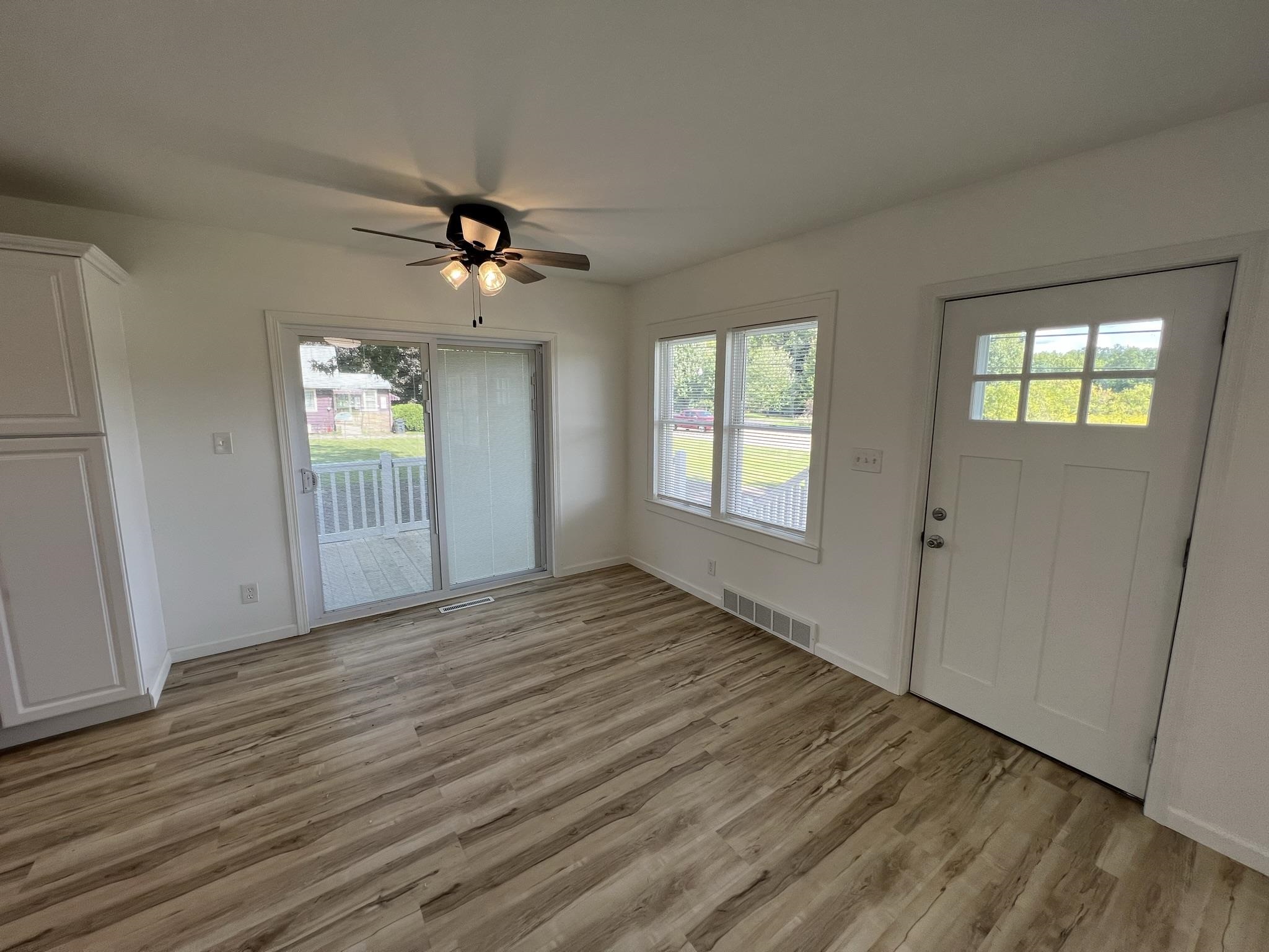 5383 Clio Road Flint, MI 48504 - Photo 3 of 21
