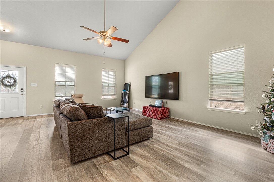 2917 Beutel Road Lorena, TX 76655 - Photo 19 of 45
