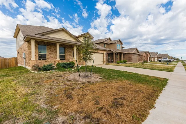 $344,900 | 2917 Beutel Road, Lorena, TX 76655