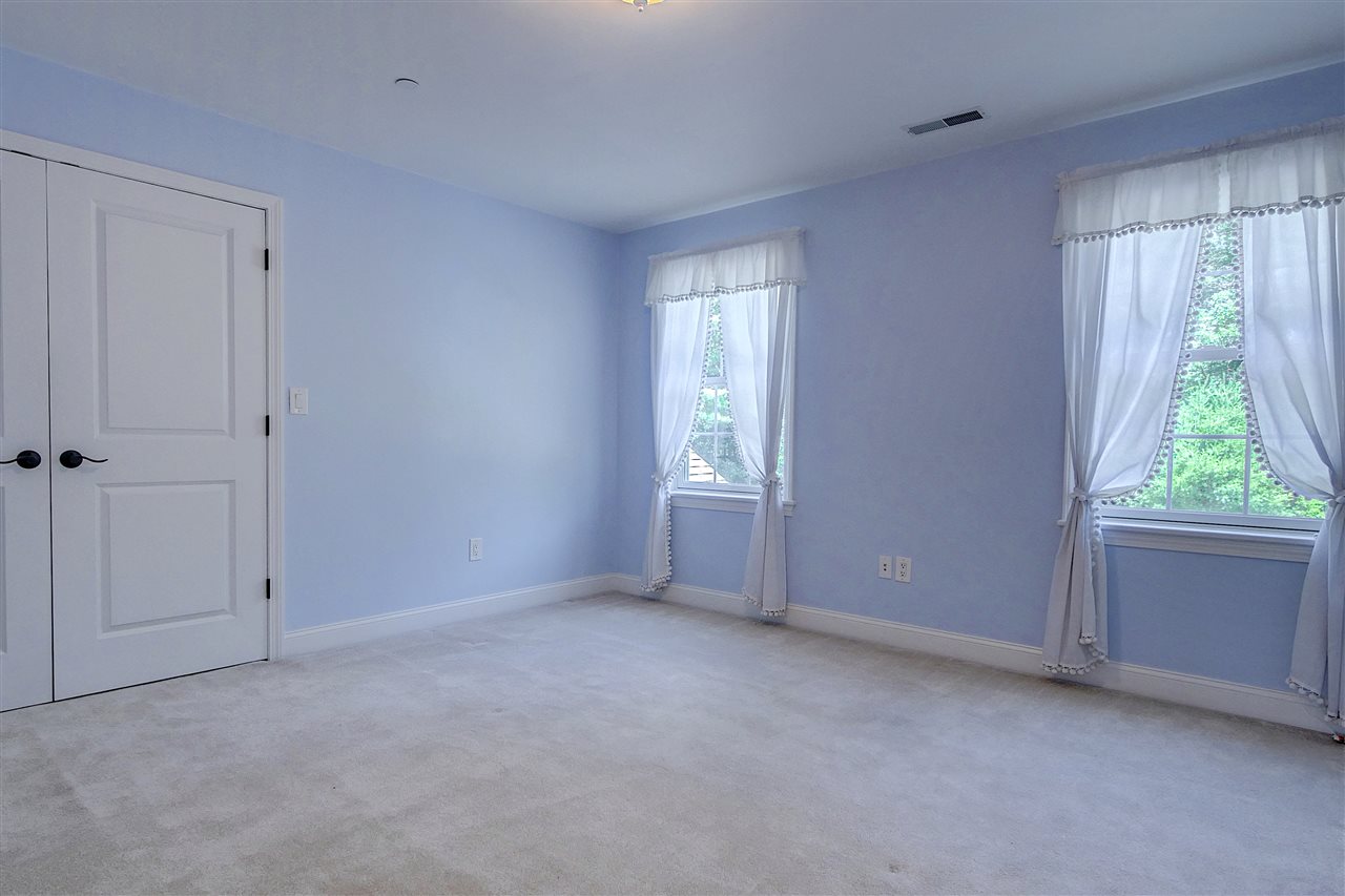 168 Warner Hill Road Derry, NH 03038 - Photo 33 of 40