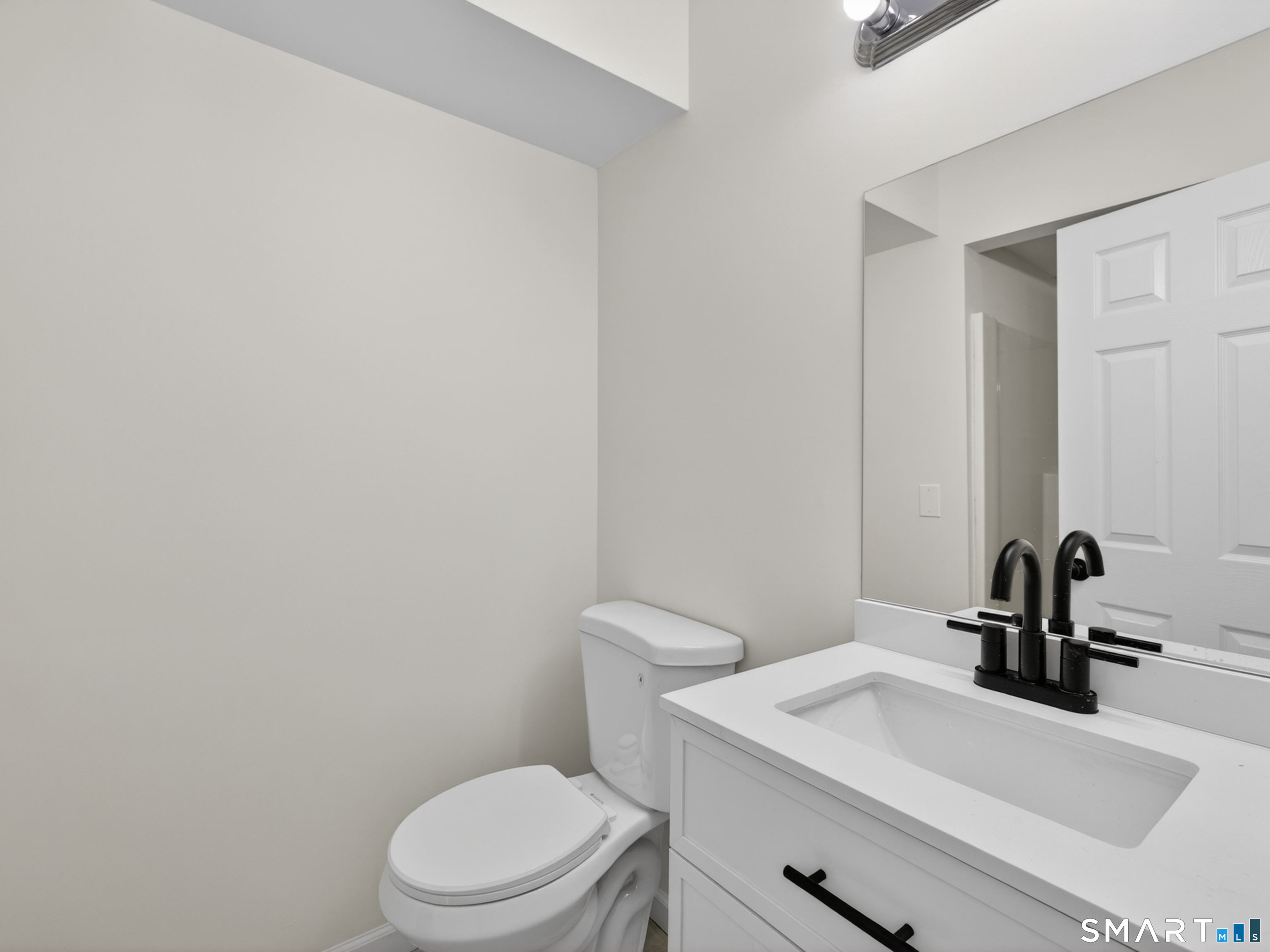 205 Flanders Road East Lyme, CT 06357 - Photo 30 of 39 Gallery Image 30