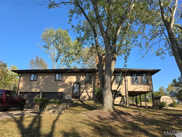 $363,900 | 266 Hunt Club Circle, Galena, MO 65656