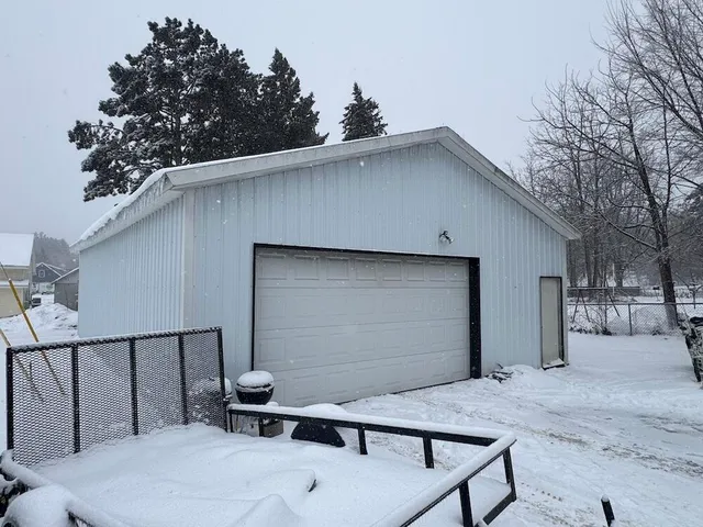 $149,900 | 190 East Spruce Street, Harrison, MI 48625