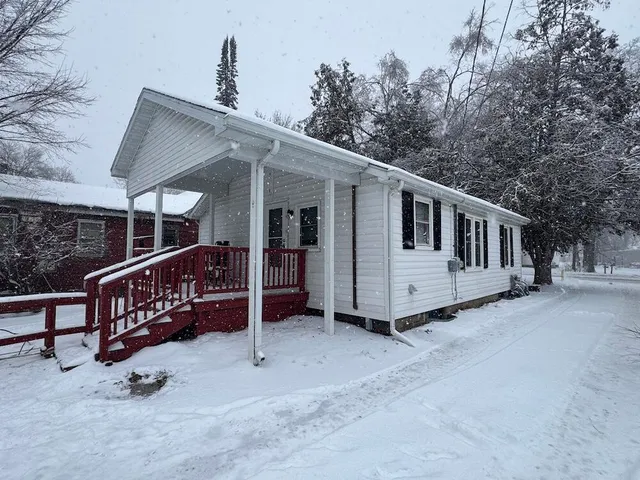 $149,900 | 190 East Spruce Street, Harrison, MI 48625