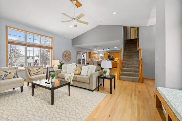 $425,000 | 12777 Westwind Court, Lindstrom, MN 55045