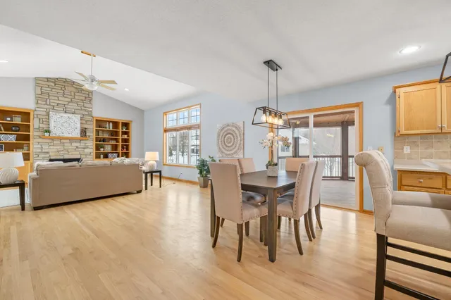 $425,000 | 12777 Westwind Court, Lindstrom, MN 55045