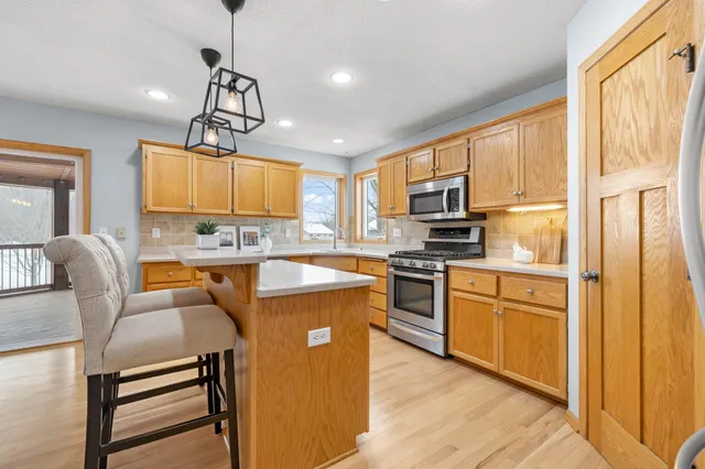 $425,000 | 12777 Westwind Court, Lindstrom, MN 55045