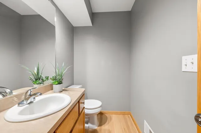 $425,000 | 12777 Westwind Court, Lindstrom, MN 55045