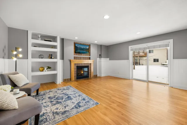 $425,000 | 12777 Westwind Court, Lindstrom, MN 55045