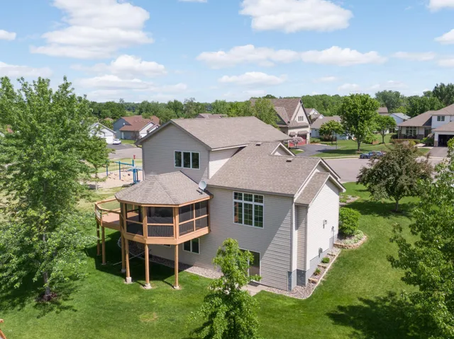 $425,000 | 12777 Westwind Court, Lindstrom, MN 55045