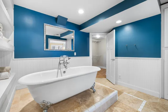 $425,000 | 12777 Westwind Court, Lindstrom, MN 55045