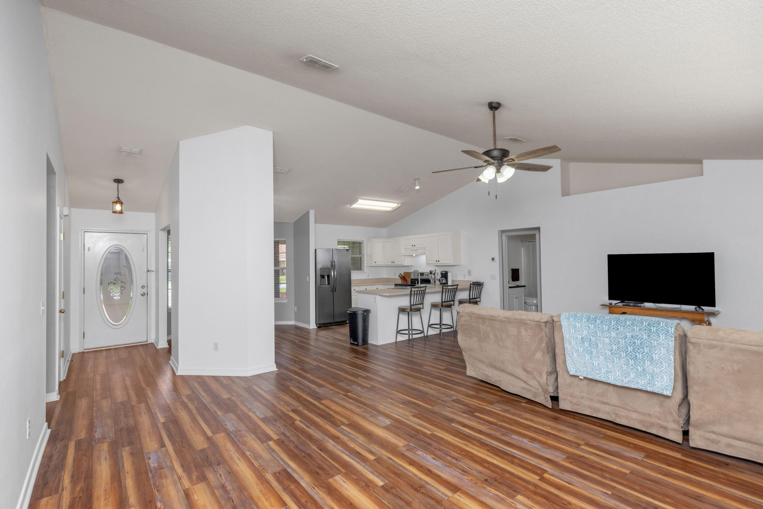 2091 Alfred Boulevard Navarre, FL 32566 - Photo 4 of 36 147A0104