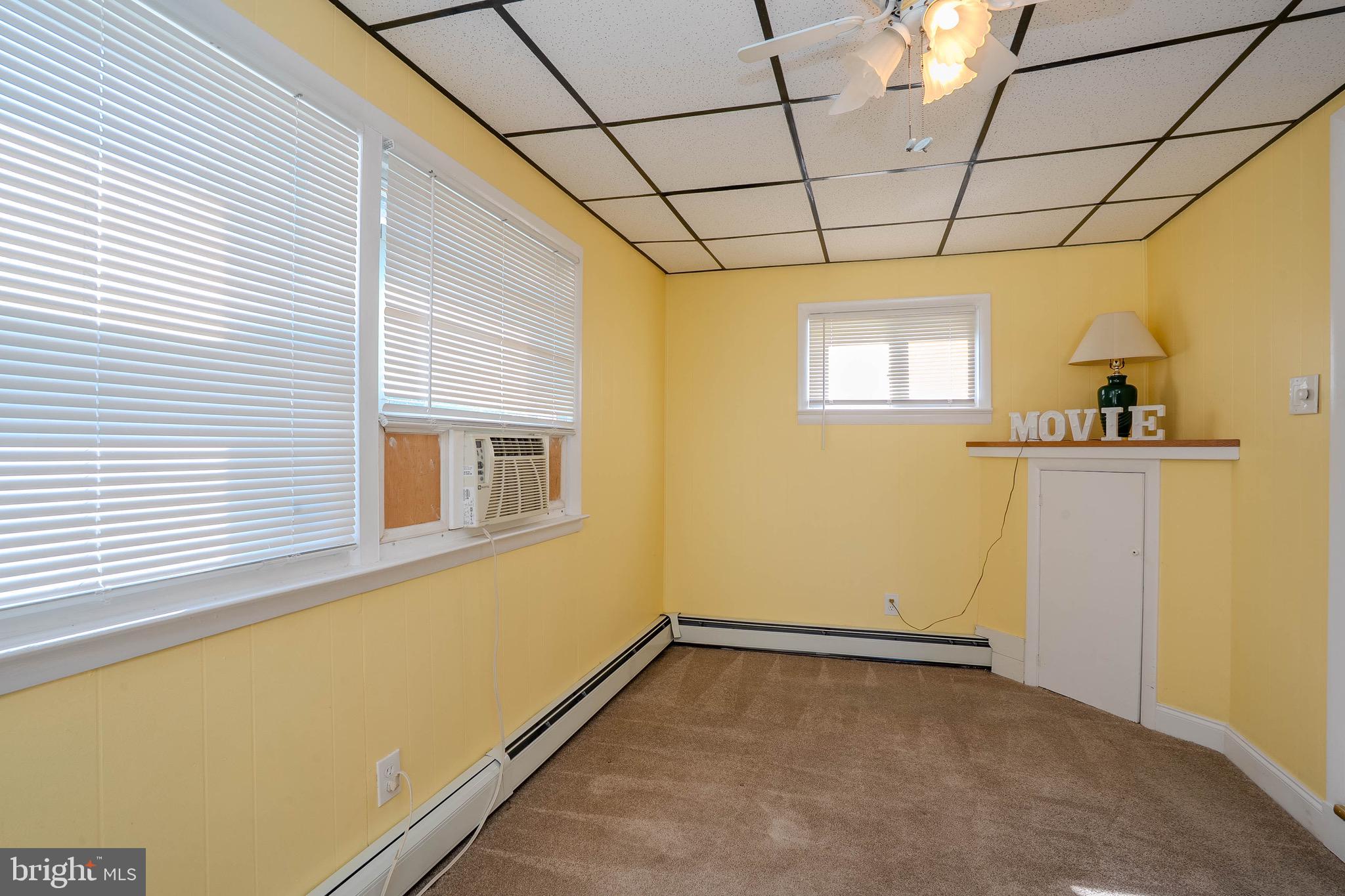 135 Keswick Avenue Ewing, NJ 08638 - Photo 11 of 22 a view of a livingroom with an empty space