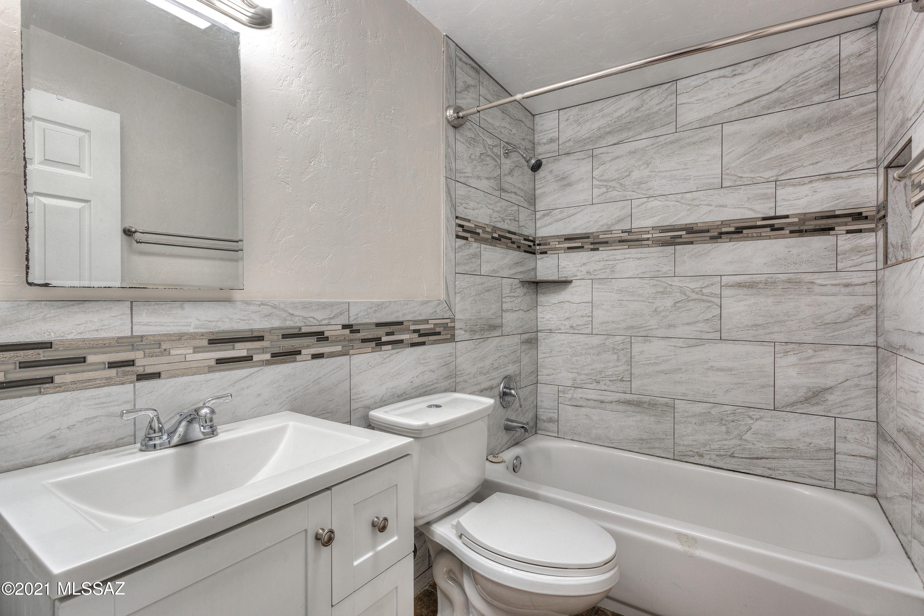 1511 West Roger Road Tucson, AZ 85705 - Photo 11 of 20