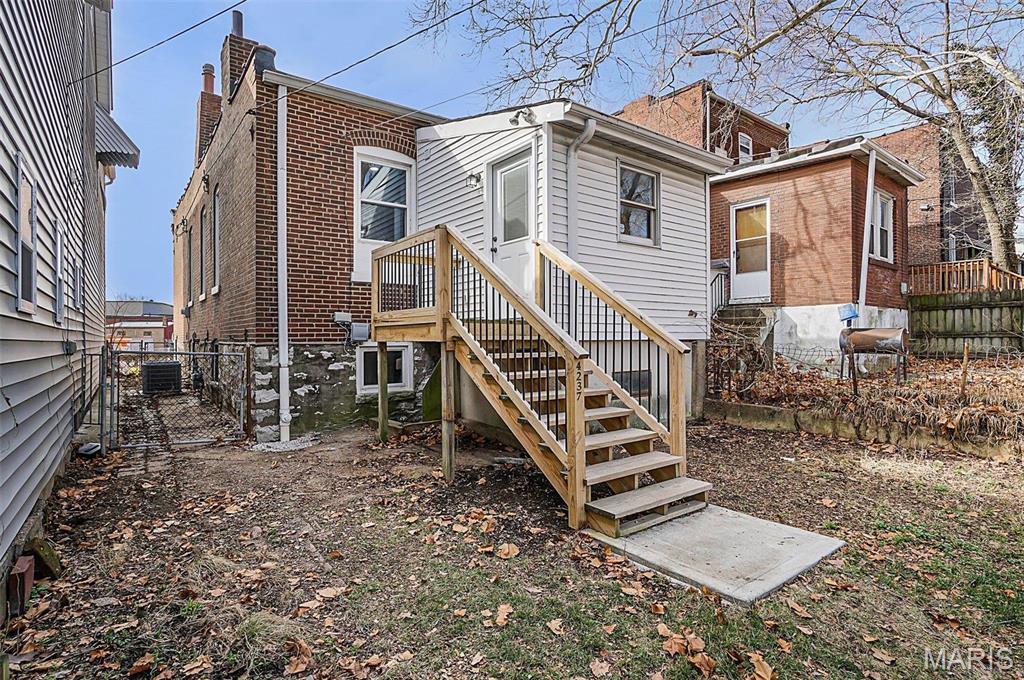 4237 Chippewa Street St. Louis, MO 63116 - Photo 13 of 16
