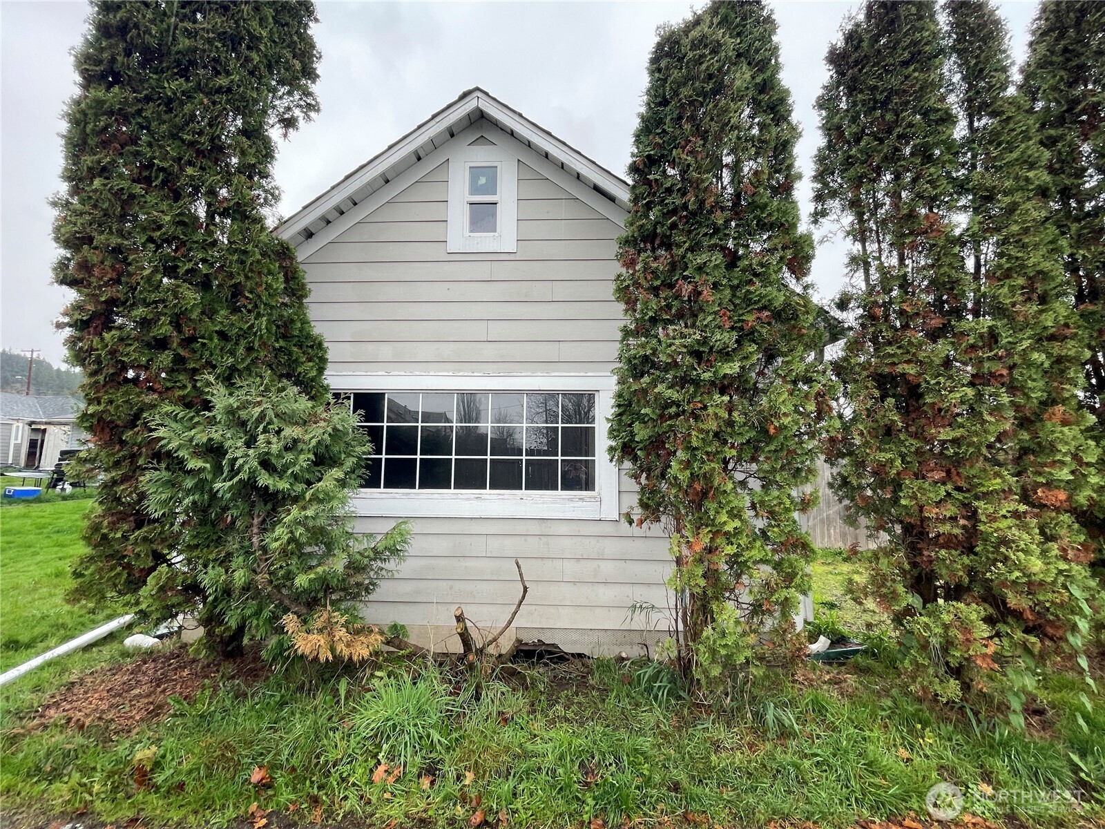 154 Southwest 11th Street Chehalis, WA 98532 - Photo 24 of 29 a view of house with backyard