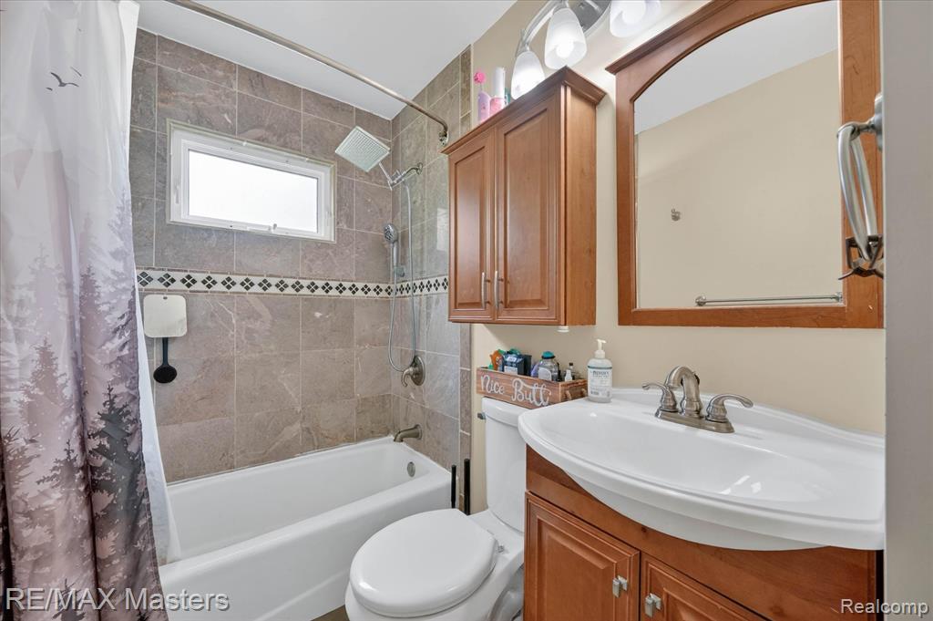 4643 Niagara Street Wayne, MI 48184 - Photo 17 of 34