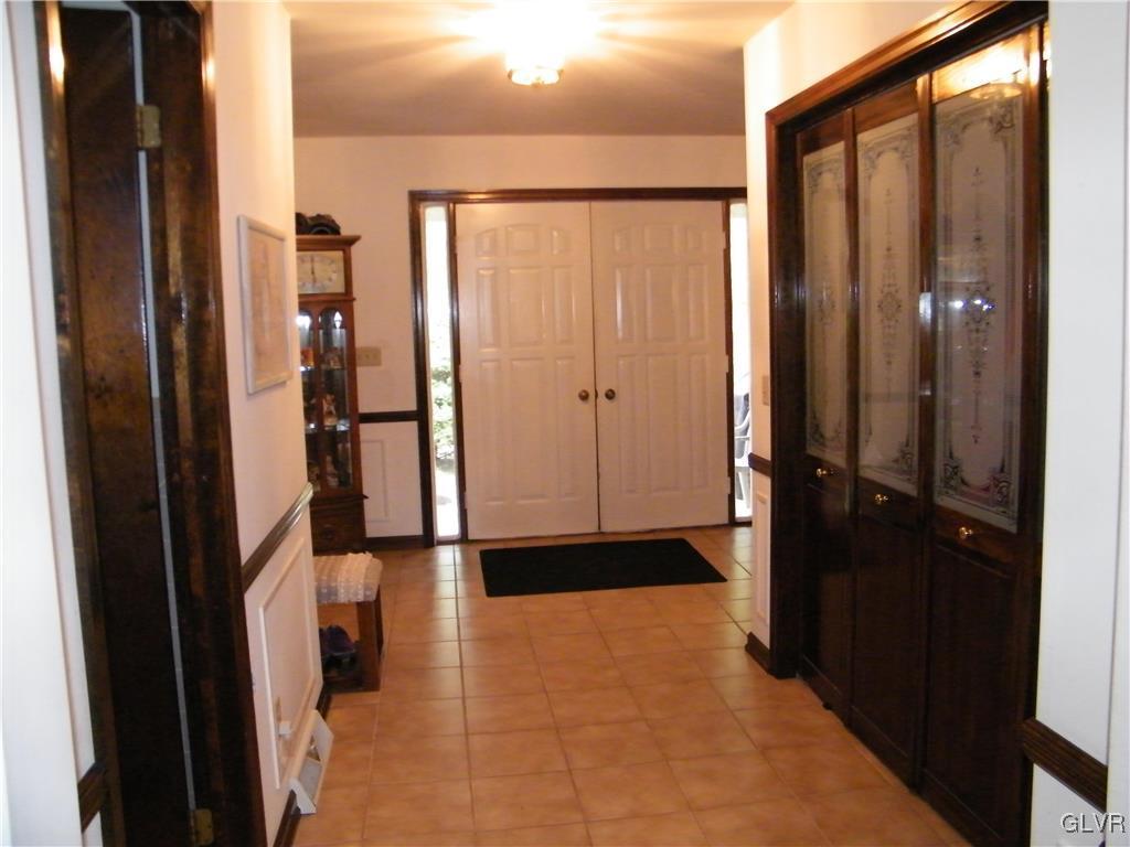 450 Spring Valley Road Easton, PA 18042 - Photo 12 of 23 Gallery Image 12