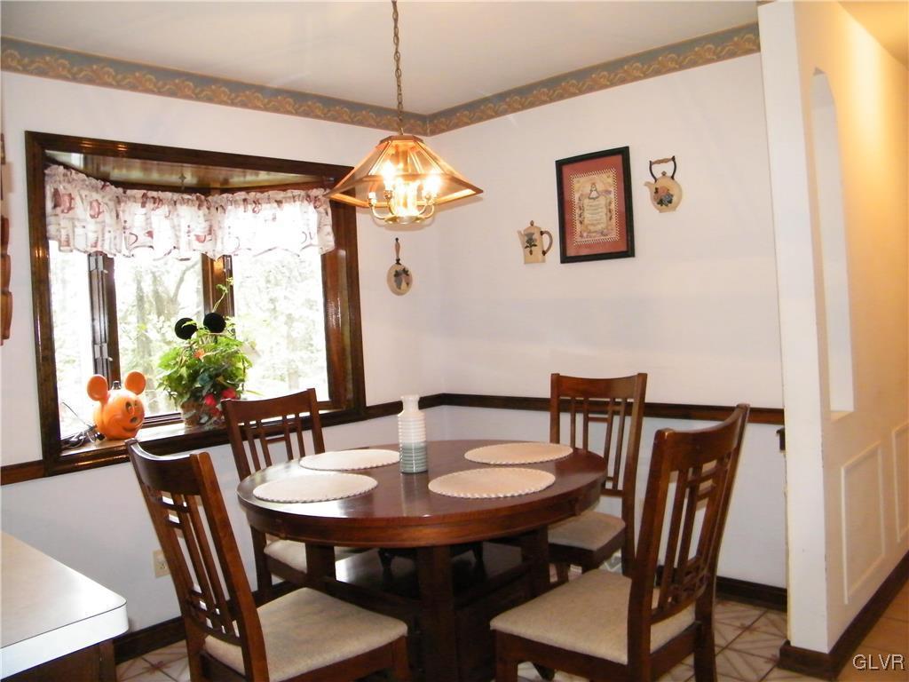 450 Spring Valley Road Easton, PA 18042 - Photo 7 of 23 Gallery Image 7