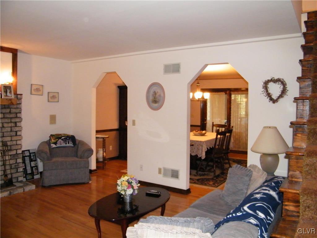 450 Spring Valley Road Easton, PA 18042 - Photo 8 of 23 Gallery Image 8