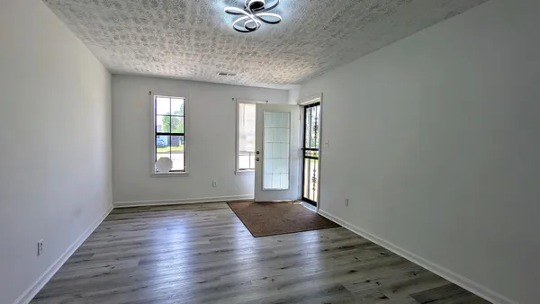 $169,999 | 804 Fairlawn Drive, Bolivar, TN 38008