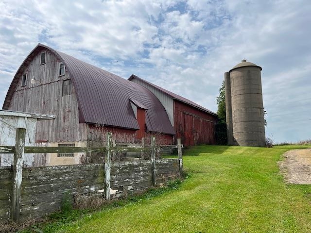 W12881 Sheldon Road Brandon, WI 53919 - Photo 8 of 22