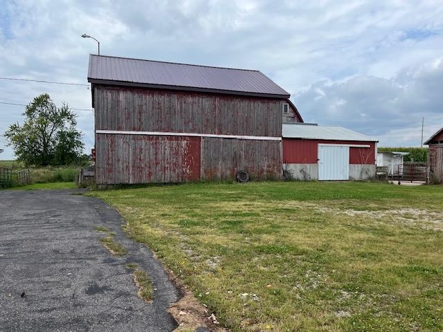 W12881 Sheldon Road Brandon, WI 53919 - Photo 9 of 22