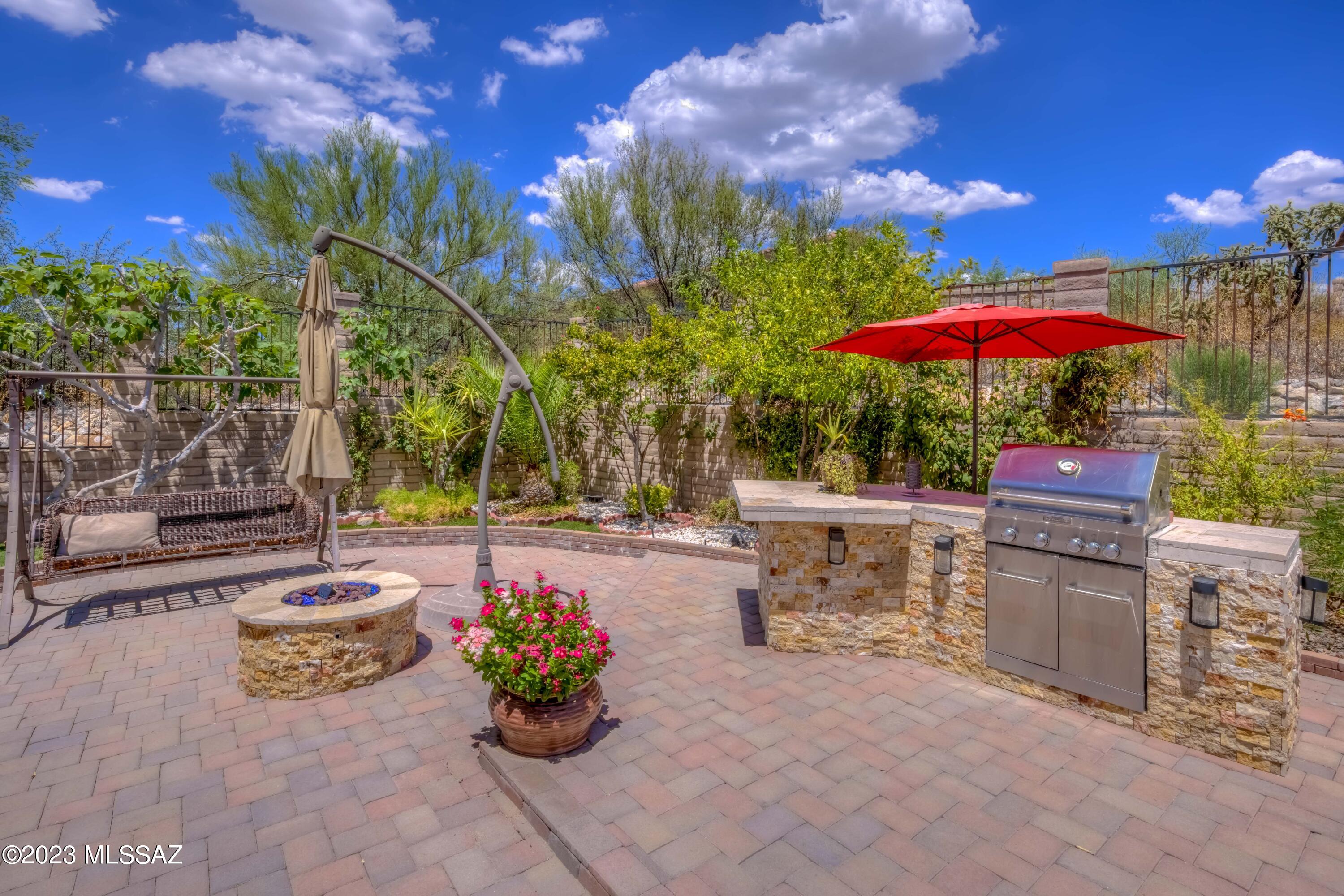 12742 North Yellow Bird Road Oro Valley, AZ 85755 - Photo 39 of 42