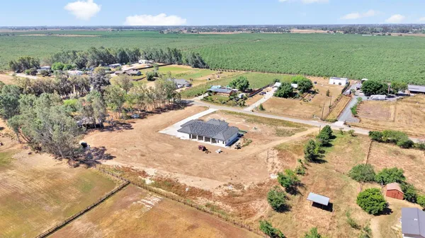 $950,000 | 16699 Road 30 1/2, Madera, CA 93636