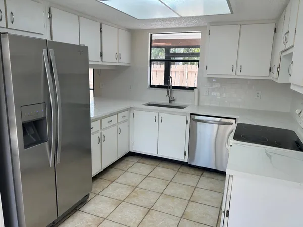 $346,000 | 102 Sherwood Circle, Jupiter, FL 33458