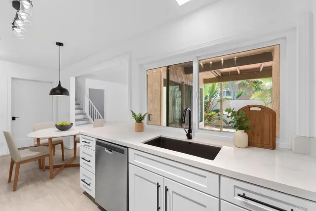 $1,039,900 | 155 Countrywood Lane, Encinitas, CA 92024