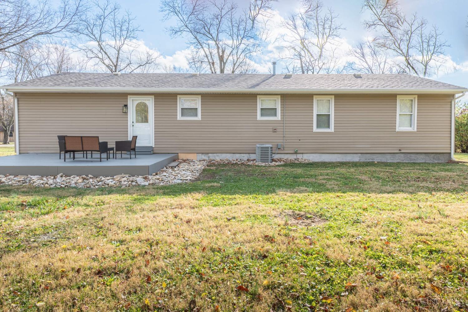 1956 Ryan Road Springboro, OH 45066 - Photo 6 of 31 Gallery Image 6