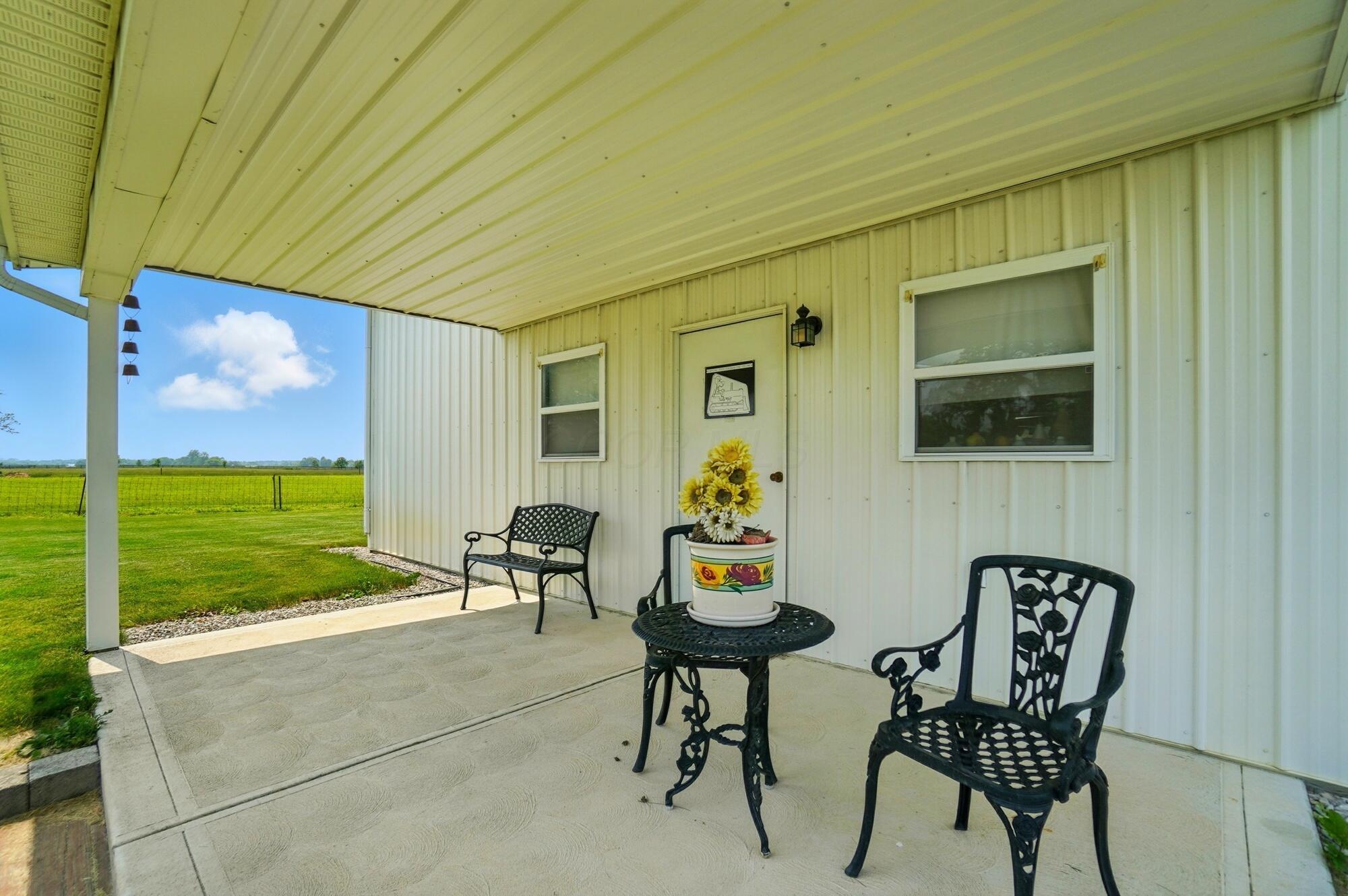 8430 Patterson Road Hilliard, OH 43026 - Photo 67 of 88 Covered patio outside