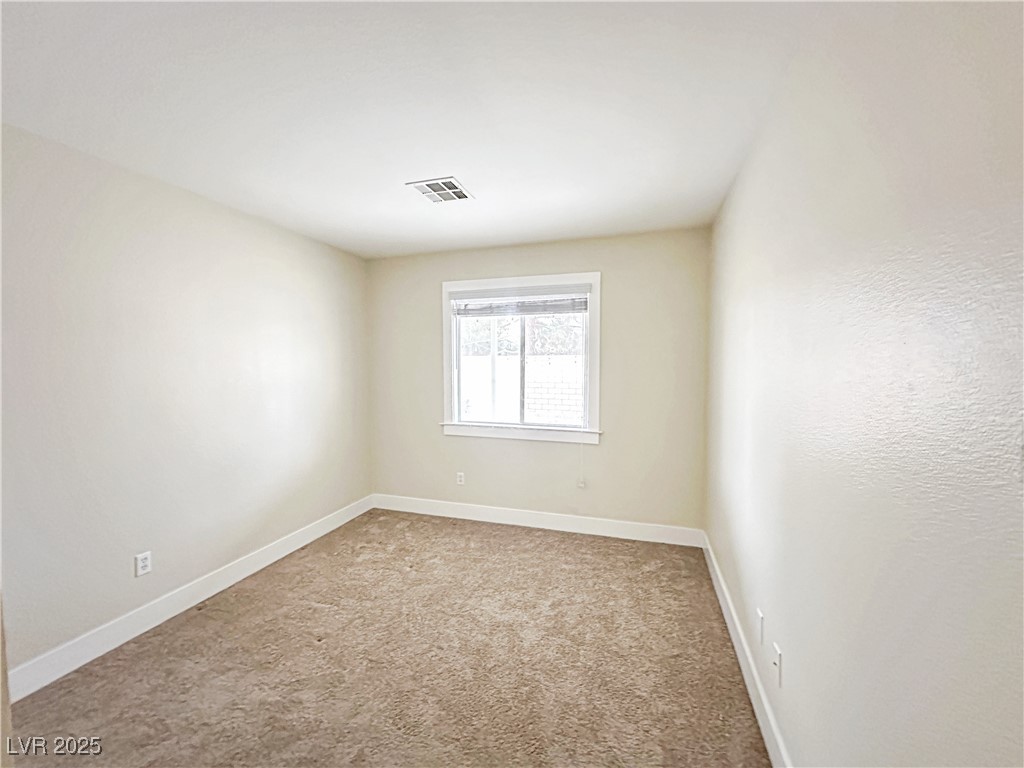 725 Hitchen Post Drive Henderson, NV 89011 - Photo 18 of 33 Secondary Bedroom #2