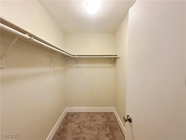 $2,015 | 725 Hitchen Post Drive, Henderson, NV 89011