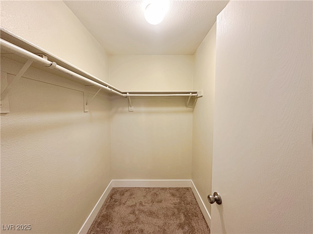 725 Hitchen Post Drive Henderson, NV 89011 - Photo 24 of 33 Primary Bedroom