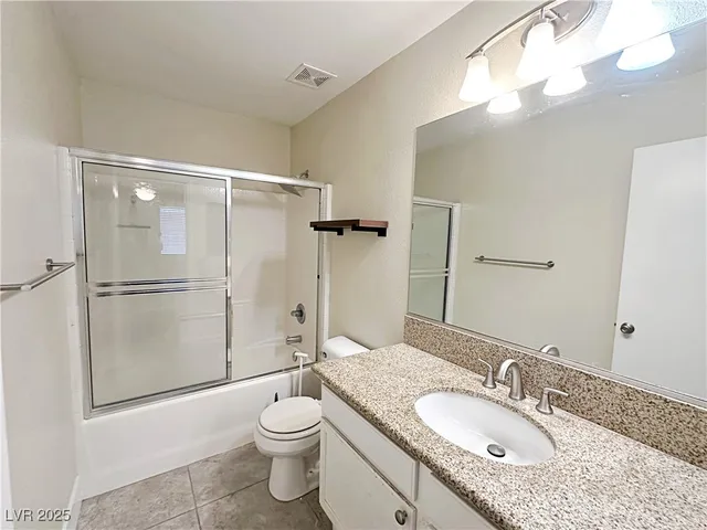 $2,015 | 725 Hitchen Post Drive, Henderson, NV 89011