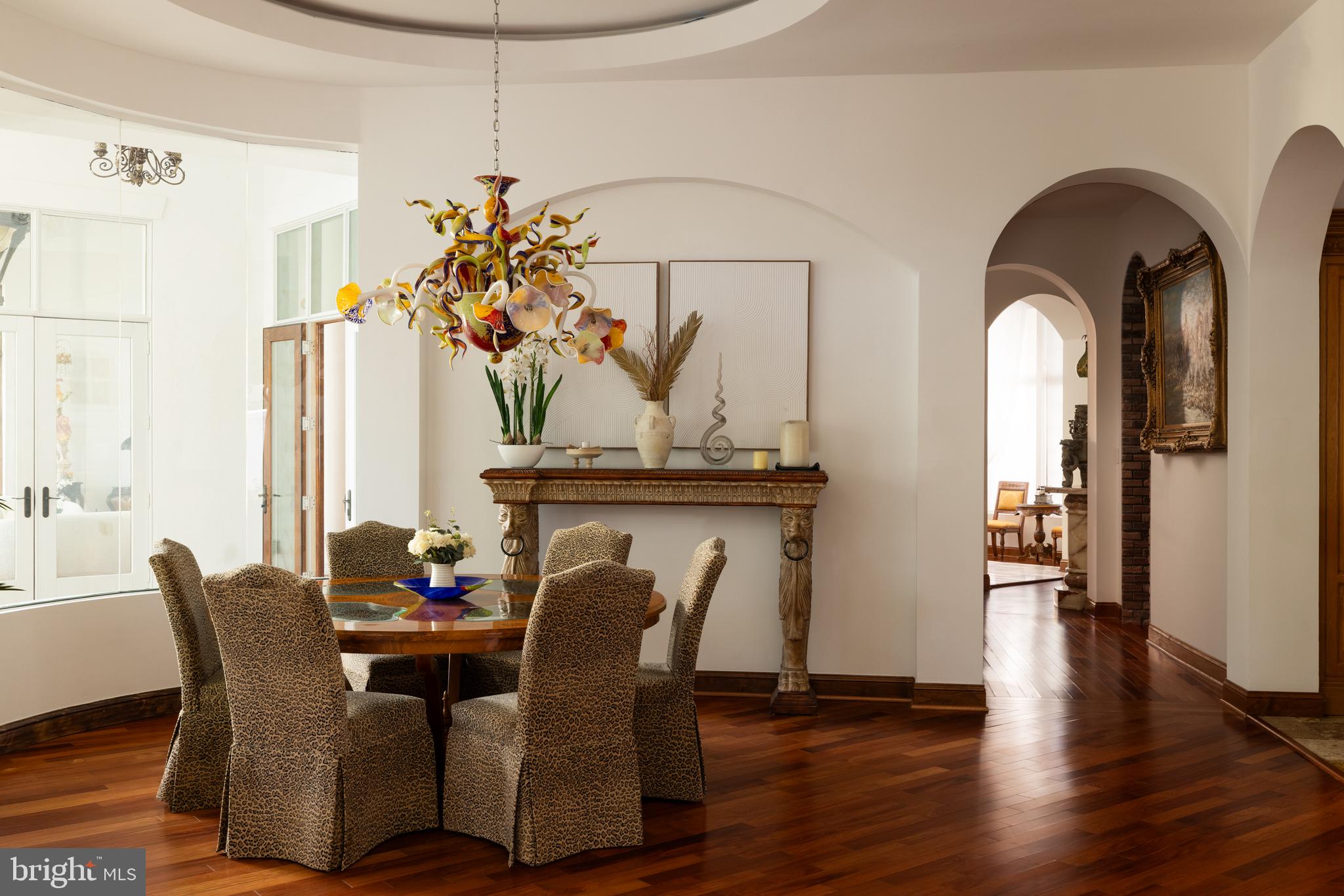 9101 River Road Potomac, MD 20854 - Photo 27 of 50 Breakfast area