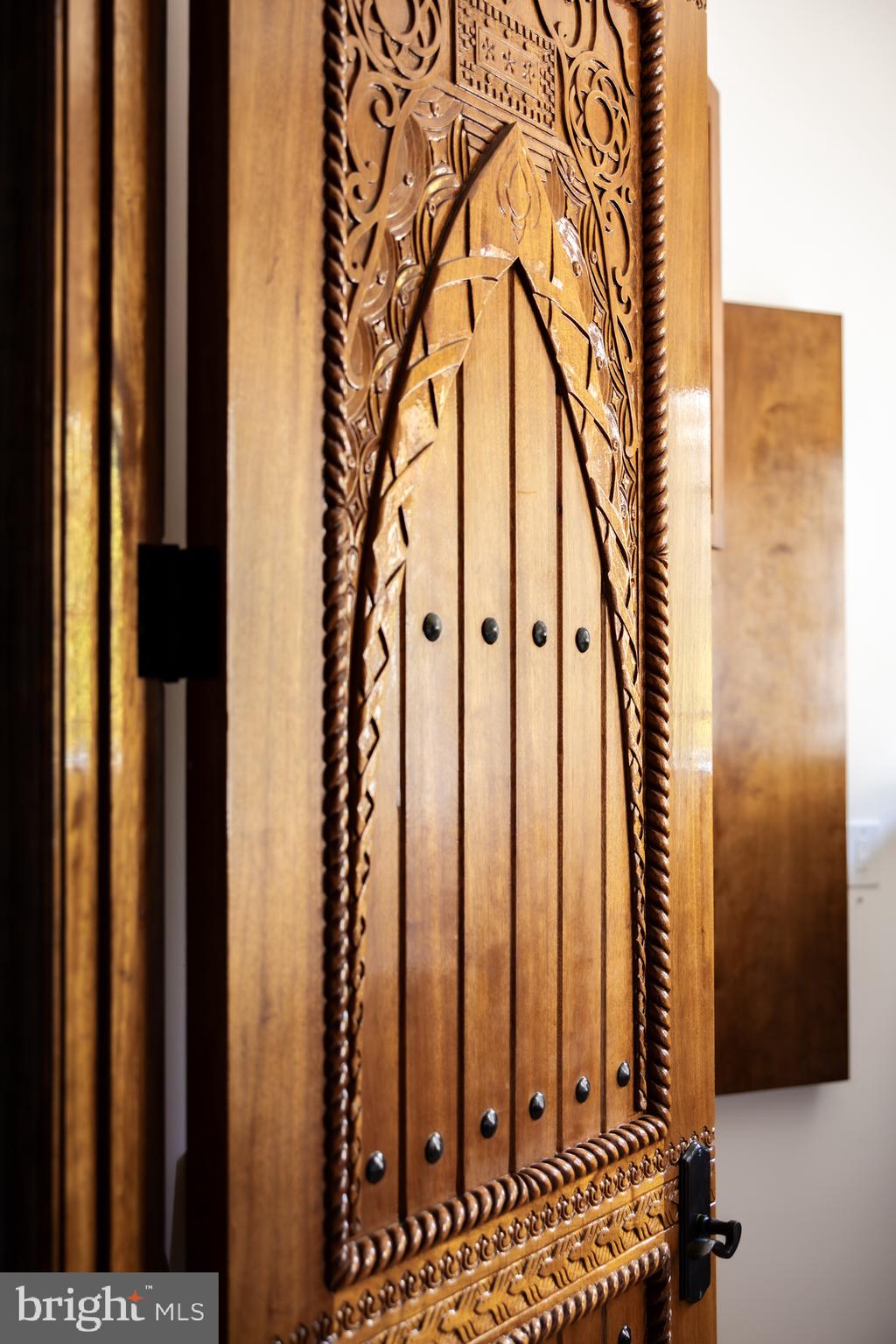 9101 River Road Potomac, MD 20854 - Photo 28 of 50 Extensive dark millwork