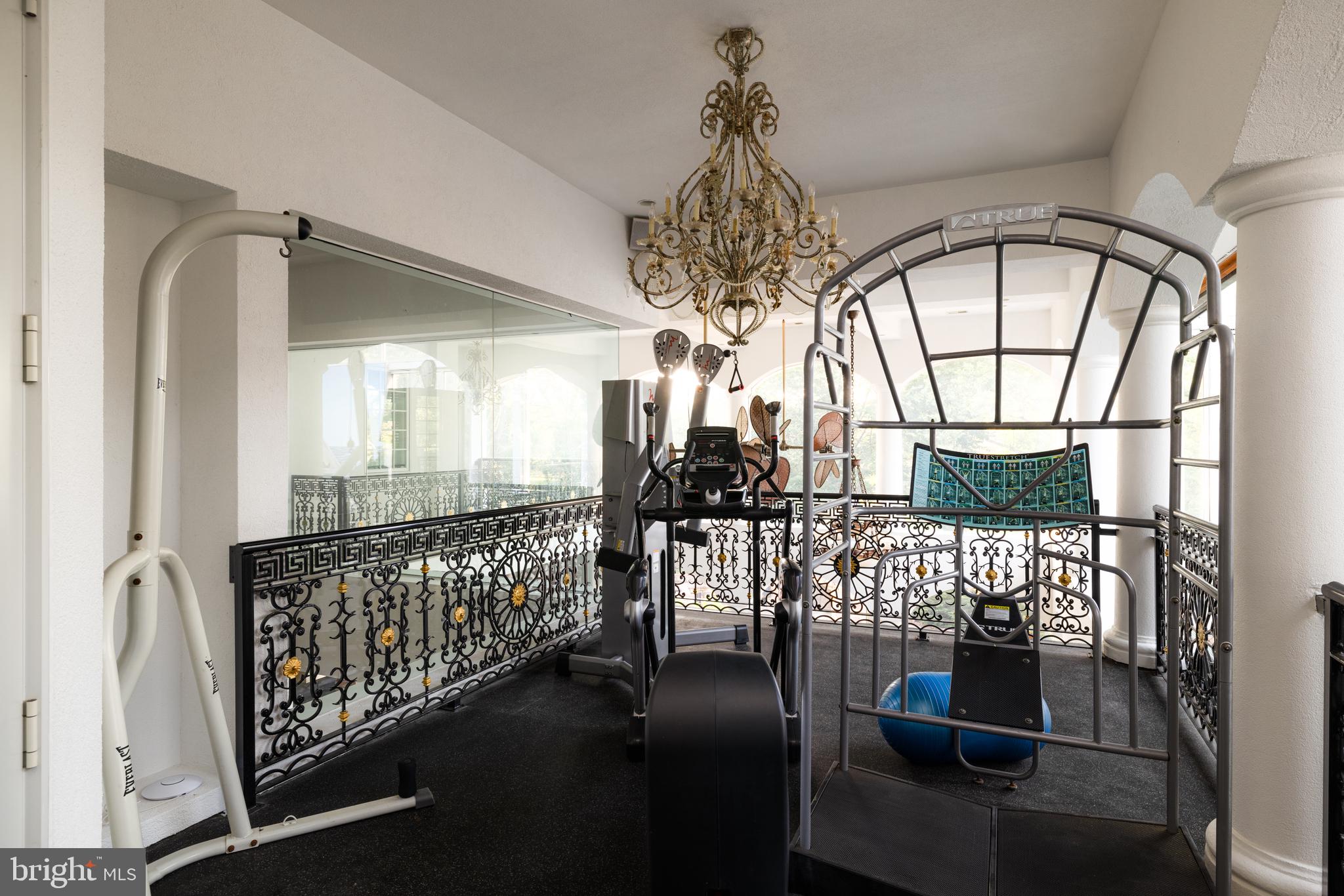 9101 River Road Potomac, MD 20854 - Photo 42 of 50 Recreation room