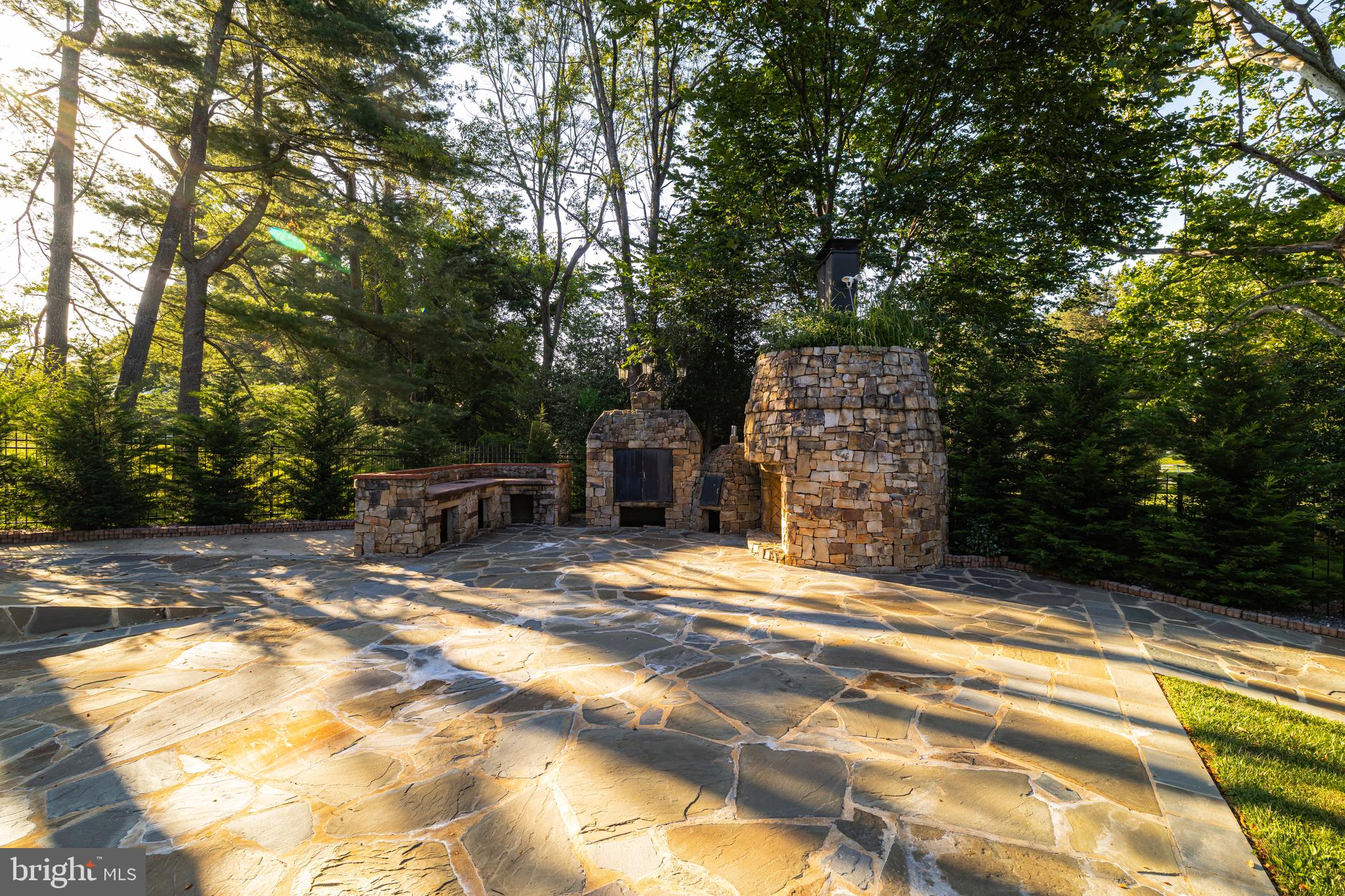 9101 River Road Potomac, MD 20854 - Photo 46 of 50 Outdoor kitchen