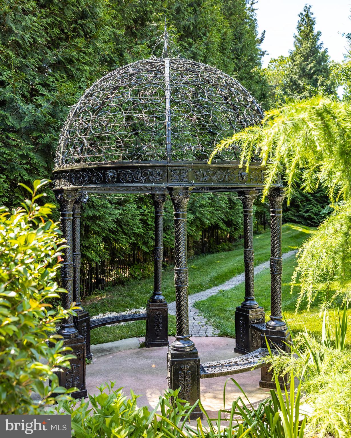 9101 River Road Potomac, MD 20854 - Photo 48 of 50 Gazebo