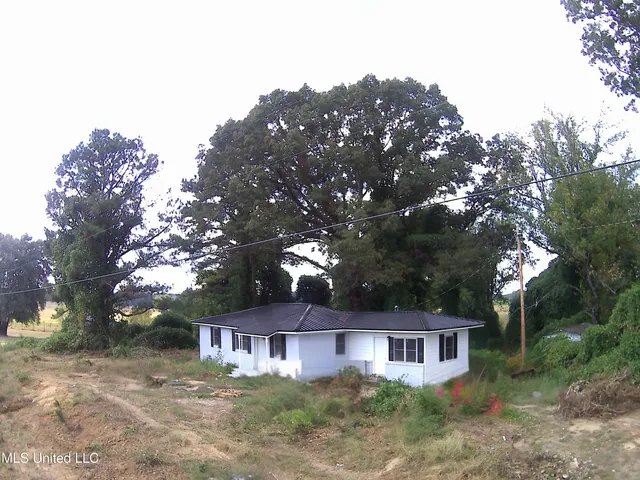 $169,000 | 3000 Marianna Road, Holly Springs, MS 38635